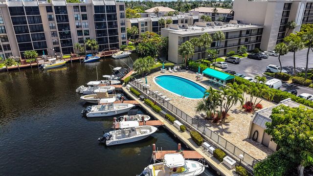 8 Royal Palm Way 401, Boca Raton, FL 33432