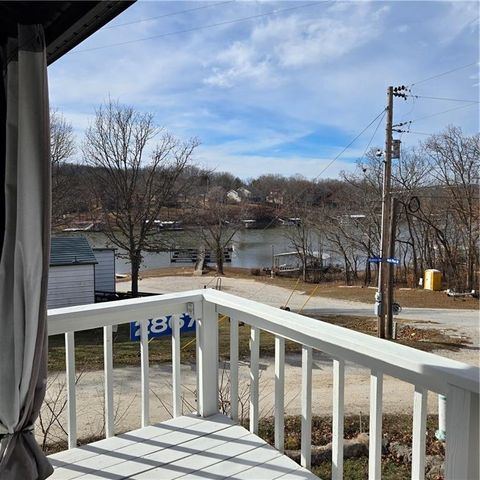 28672 Mistletoe Avenue, Warsaw, MO 65355