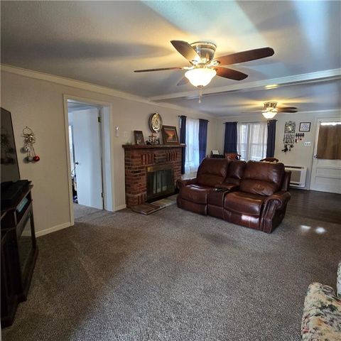 28672 Mistletoe Avenue, Warsaw, MO 65355