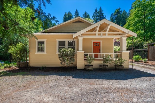 18443 Ballinger Way NE, Lake Forest Park, WA 98155