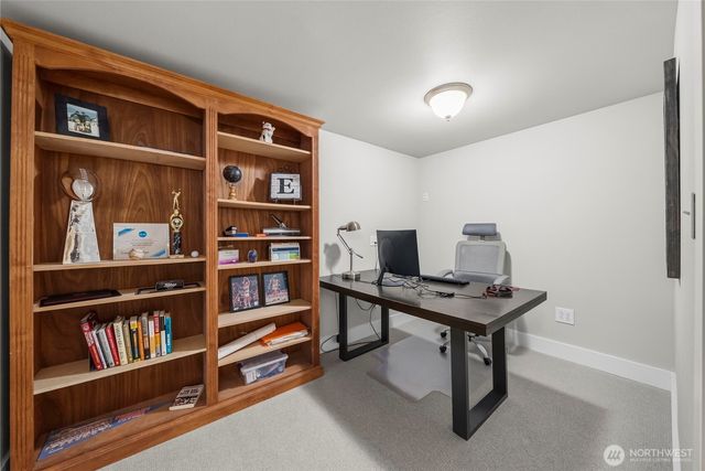 18443 Ballinger Way NE, Lake Forest Park, WA 98155