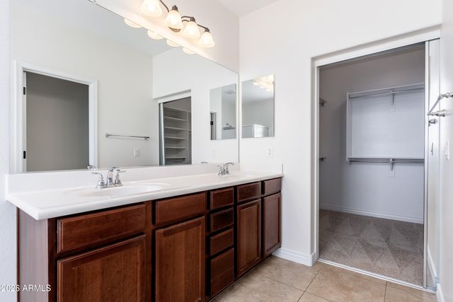 4317 E FOLGERS Road, Phoenix, AZ 85050