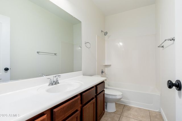 4317 E FOLGERS Road, Phoenix, AZ 85050