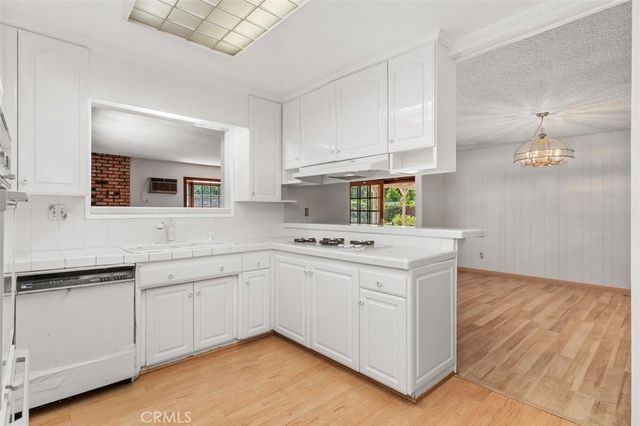 8348 Jason Avenue, West Hills, CA 91304
