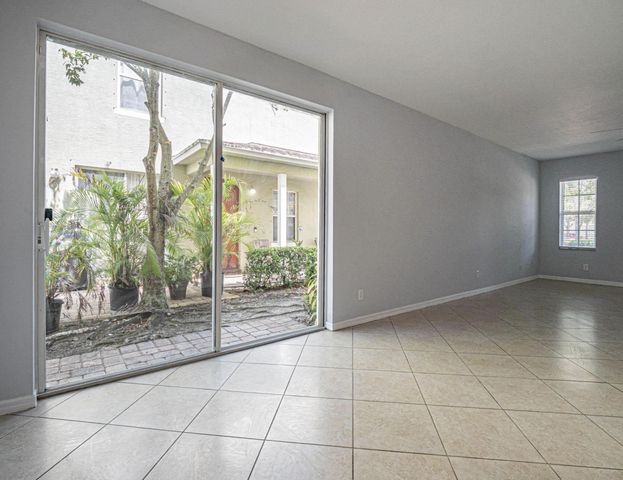 2143 SE Se Bell Isle Drive Drive, Port St. Lucie, Port St Lucie, FL 34952