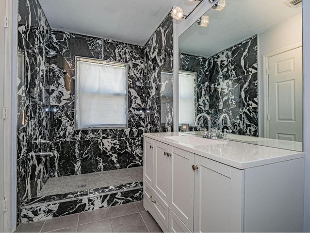 2143 SE Se Bell Isle Drive Drive, Port St. Lucie, Port St Lucie, FL 34952
