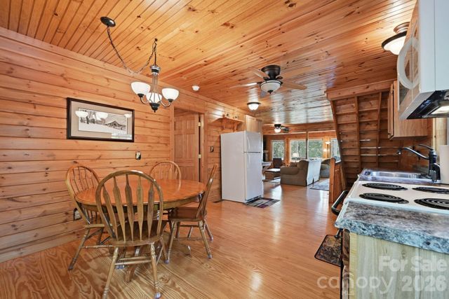 1987 Buck Mountain Road, Purlear, NC 28665