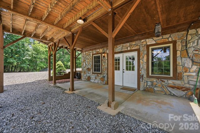 1987 Buck Mountain Road, Purlear, NC 28665