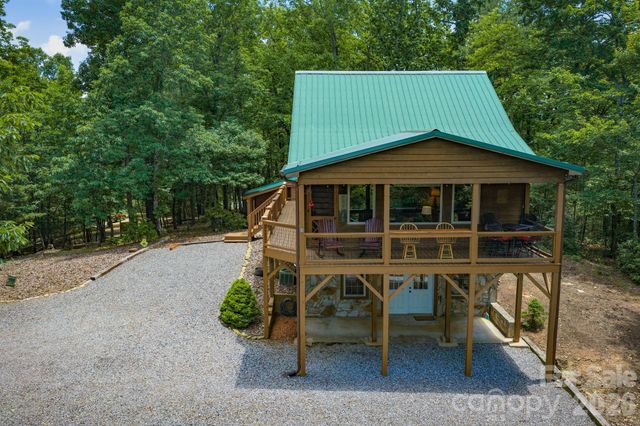 1987 Buck Mountain Road, Purlear, NC 28665