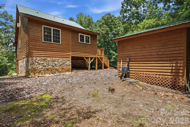 1987 Buck Mountain Road, Purlear, NC 28665
