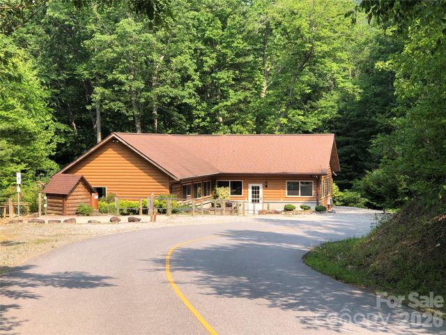 1987 Buck Mountain Road, Purlear, NC 28665