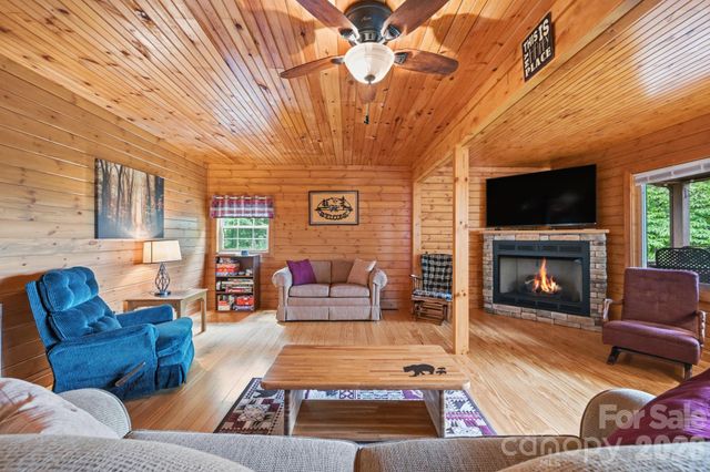 1987 Buck Mountain Road, Purlear, NC 28665