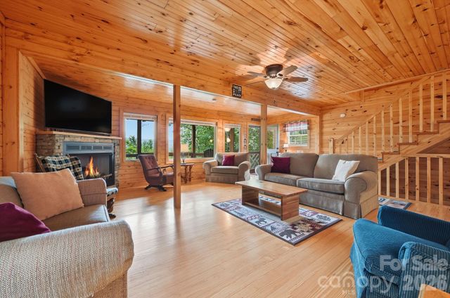 1987 Buck Mountain Road, Purlear, NC 28665