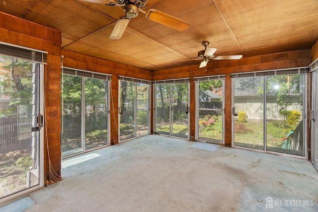 19 Clinton Place, Metuchen, NJ 08840