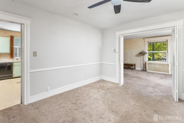 19 Clinton Place, Metuchen, NJ 08840