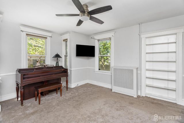 19 Clinton Place, Metuchen, NJ 08840