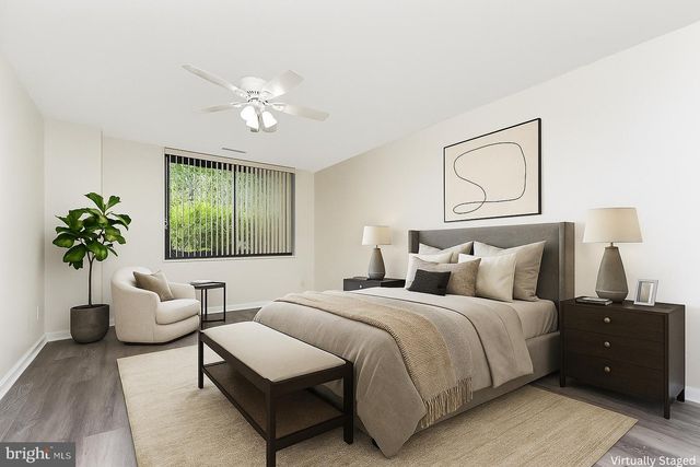 3713 S GEORGE MASON DR #T5, Falls Church, VA 22041