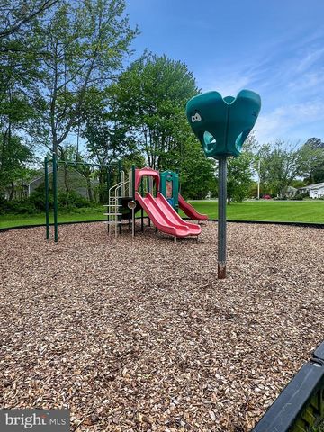 1906 STEVENS DR, Chester, MD 21619