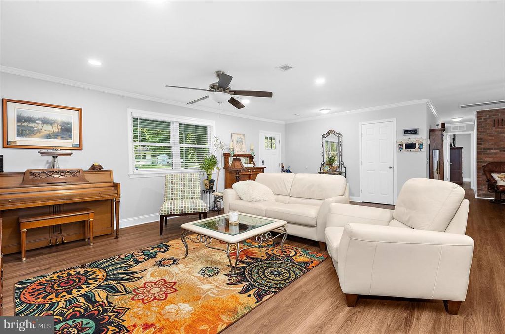 Image 18 of property listing at 1906 STEVENS DR, Chester, MD 21619