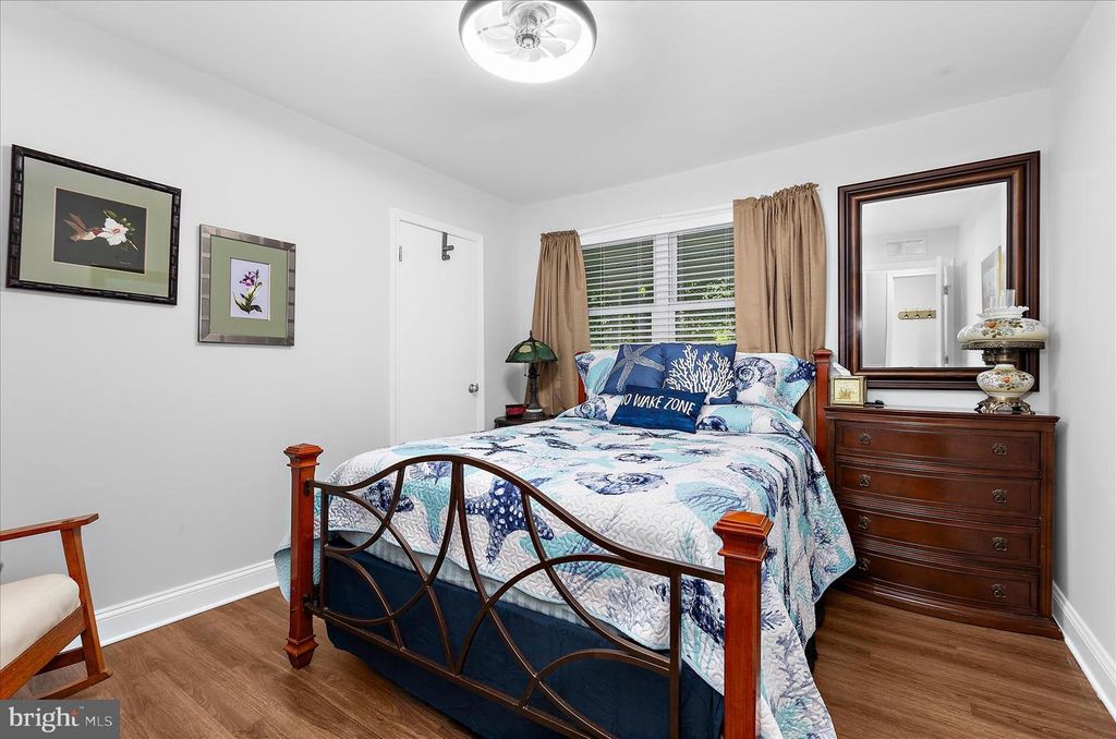 Image 28 of property listing at 1906 STEVENS DR, Chester, MD 21619