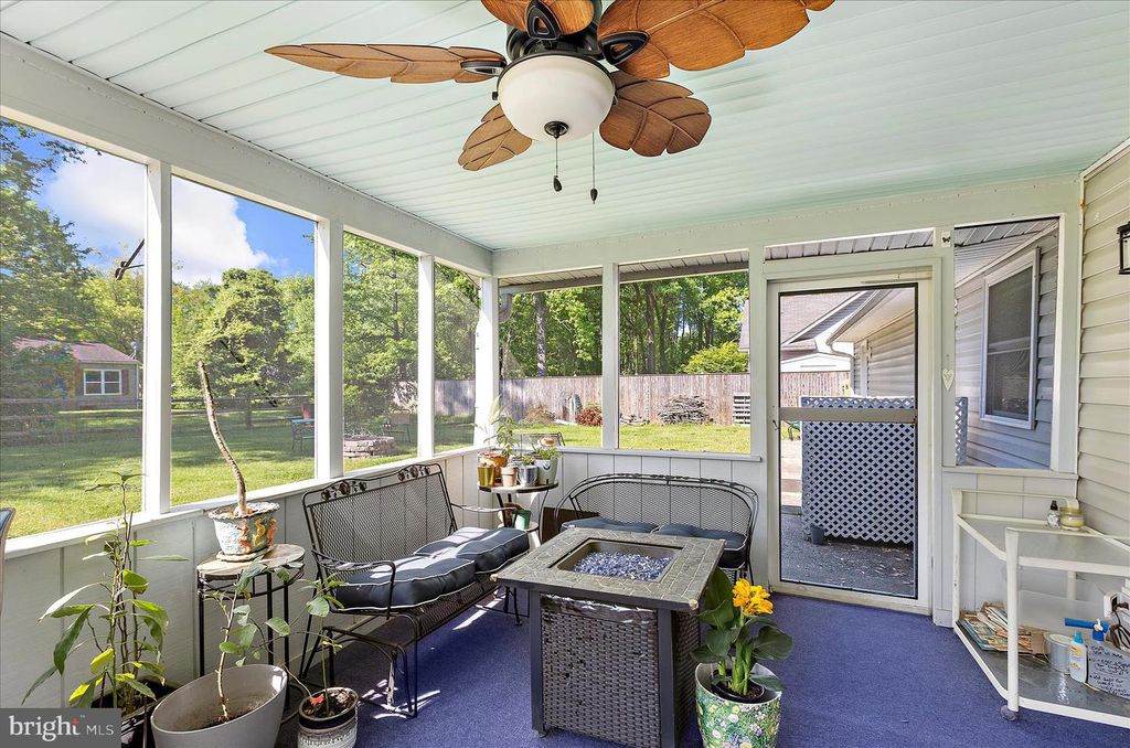 Image 37 of property listing at 1906 STEVENS DR, Chester, MD 21619