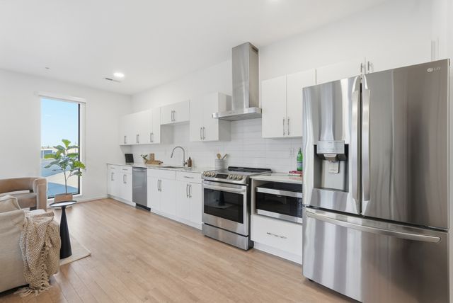 806 Olympic St Ste 200, Nashville, TN 37203