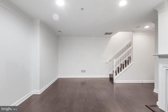 8830 MANSION VIEW CT, Vienna, VA 22182