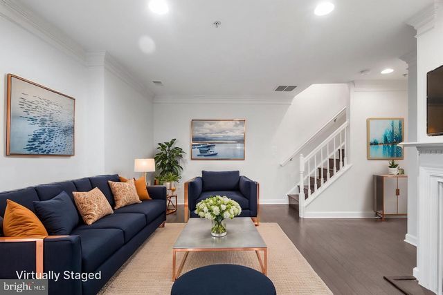 8830 MANSION VIEW CT, Vienna, VA 22182
