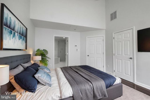 8830 MANSION VIEW CT, Vienna, VA 22182