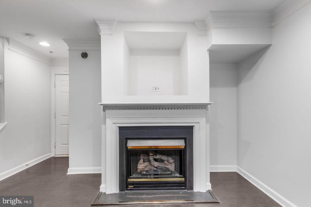 8830 MANSION VIEW CT, Vienna, VA 22182
