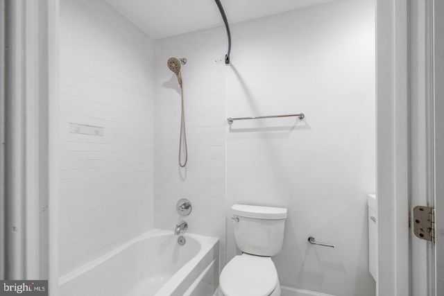 8830 MANSION VIEW CT, Vienna, VA 22182