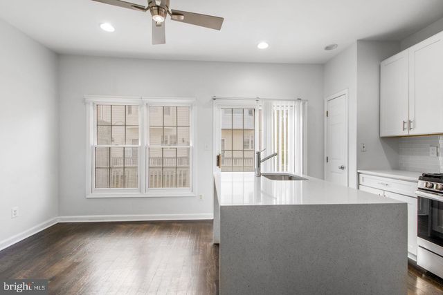 8830 MANSION VIEW CT, Vienna, VA 22182
