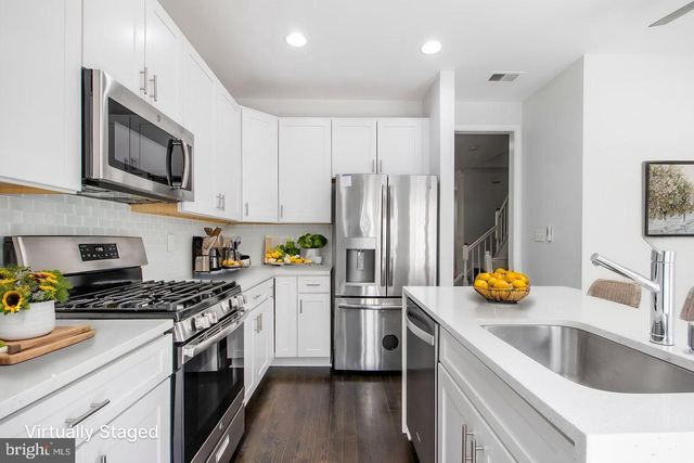 8830 MANSION VIEW CT, Vienna, VA 22182