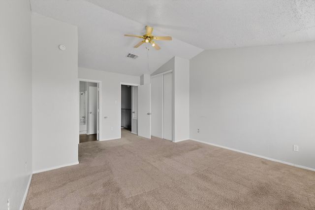 9467 Olde Towne Row, Dallas, TX 75227