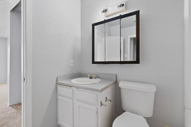 9467 Olde Towne Row, Dallas, TX 75227