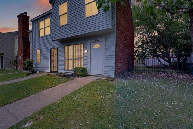 9467 Olde Towne Row, Dallas, TX 75227