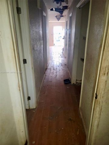 10210 SW 173rd St, Miami, FL 33157