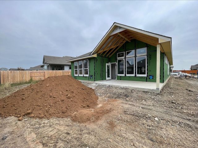 154 Paul Pena DR, San Marcos, TX 78666