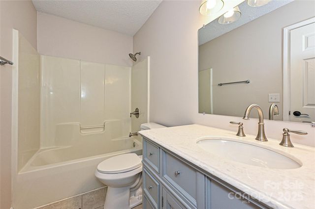 3133 Amay James Avenue, Charlotte, NC 28208