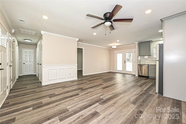 3133 Amay James Avenue, Charlotte, NC 28208