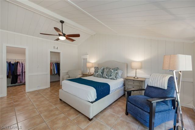 5179 Sycamore DR, Naples, FL 34119