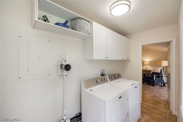 5179 Sycamore DR, Naples, FL 34119