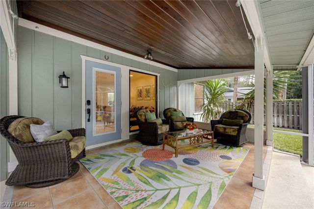 5179 Sycamore DR, Naples, FL 34119