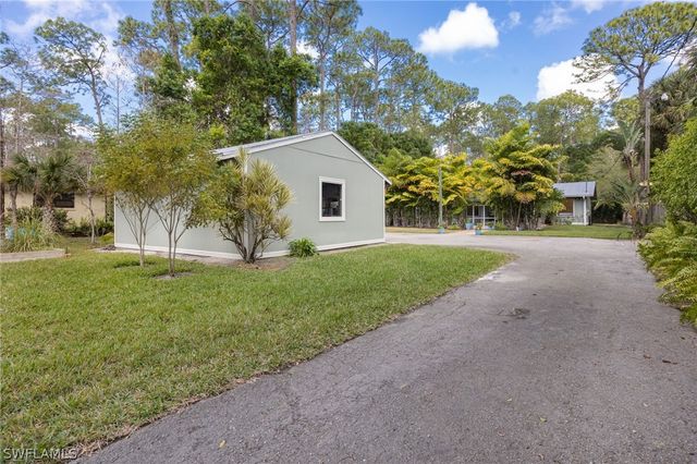 5179 Sycamore DR, Naples, FL 34119