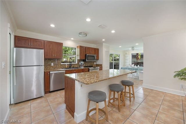 5179 Sycamore DR, Naples, FL 34119