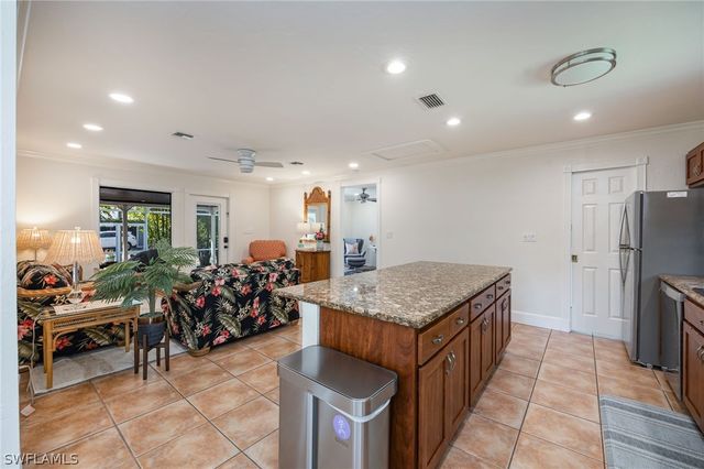 5179 Sycamore DR, Naples, FL 34119