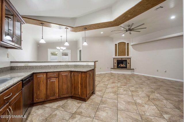 7324 Vista De Sobre Drive, Las Cruces, NM 88012