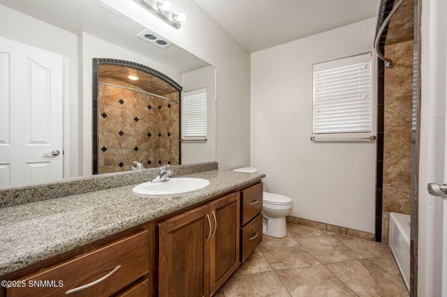 7324 Vista De Sobre Drive, Las Cruces, NM 88012