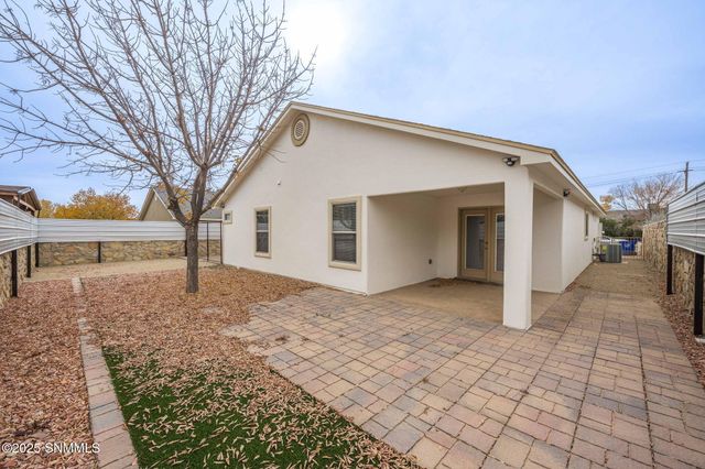 7324 Vista De Sobre Drive, Las Cruces, NM 88012
