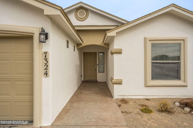 7324 Vista De Sobre Drive, Las Cruces, NM 88012